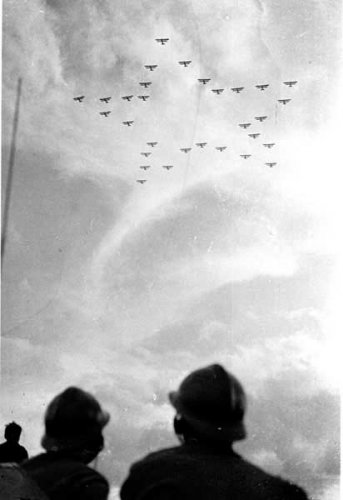    , 1933